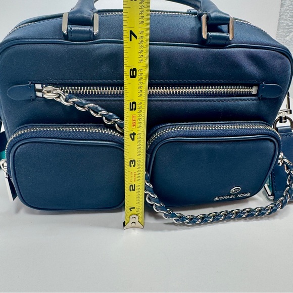 NWT- MICHAEL KORS Elliot Utility Camera Messenger Shoulder Crossbody - Picture 4 of 16